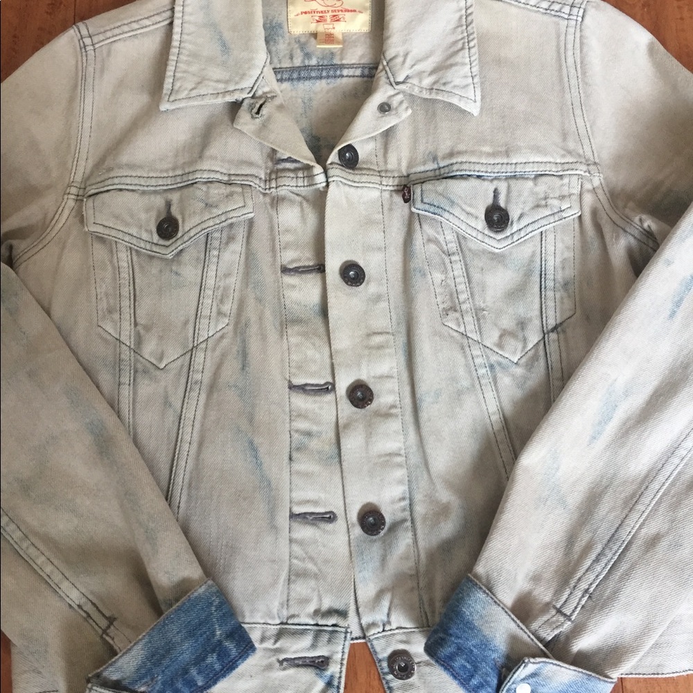 Levi's - women's denim jacket