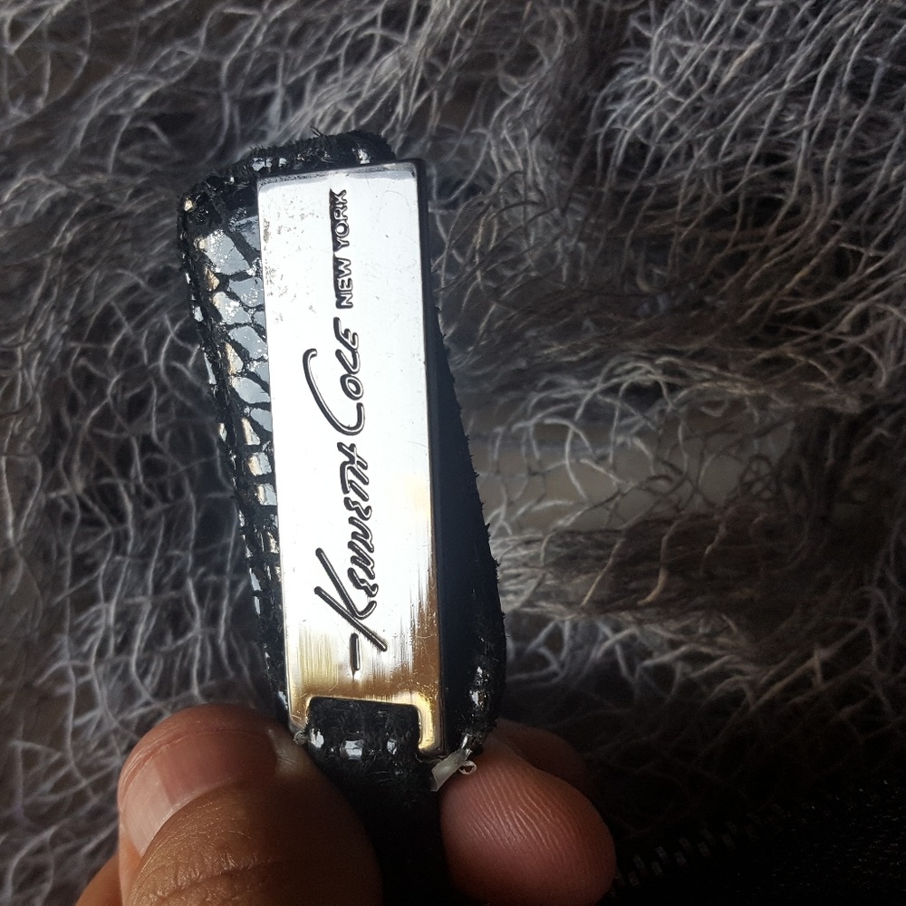 Kenneth Cole Wallet - Picture 2 of 3