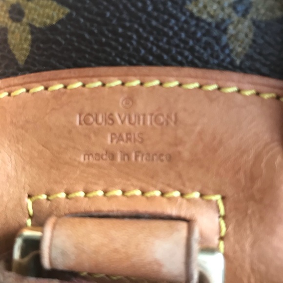 💥SOLD💥 Authentic Louis Vuitton Mini Montsouris - Picture 2 of 7