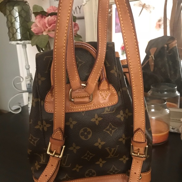 💥SOLD💥 Authentic Louis Vuitton Mini Montsouris - Picture 4 of 7