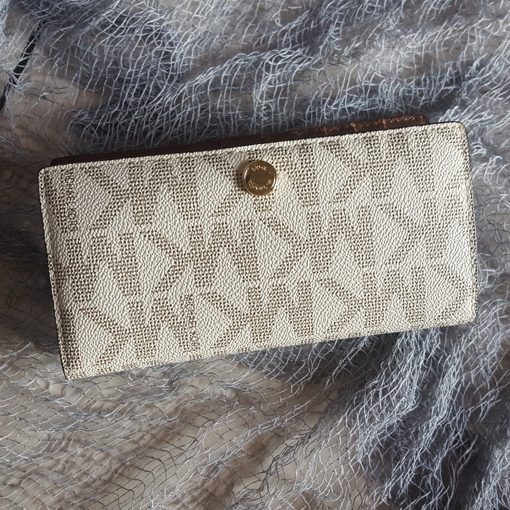 MK Wallet xxSOLDxx