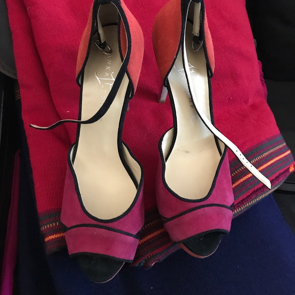 Tri colored suede open toe 5in platform heel/shoe