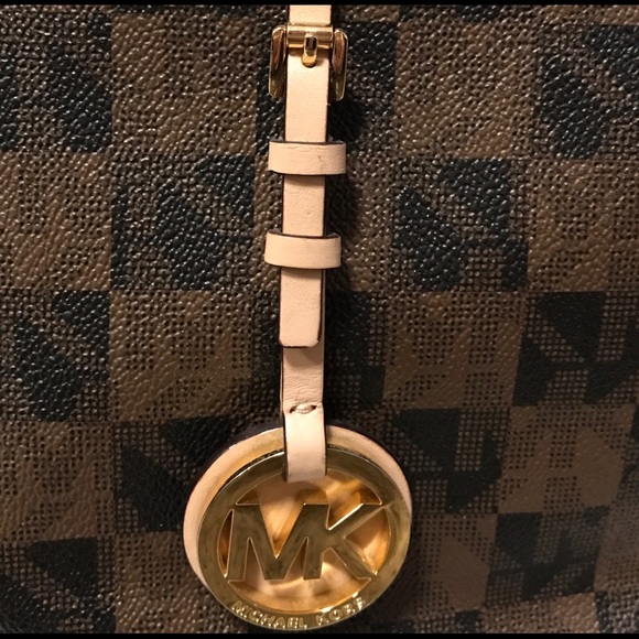 SOLD RaRe Checkered MK Michael Kors Multifunction - Picture 3 of 4