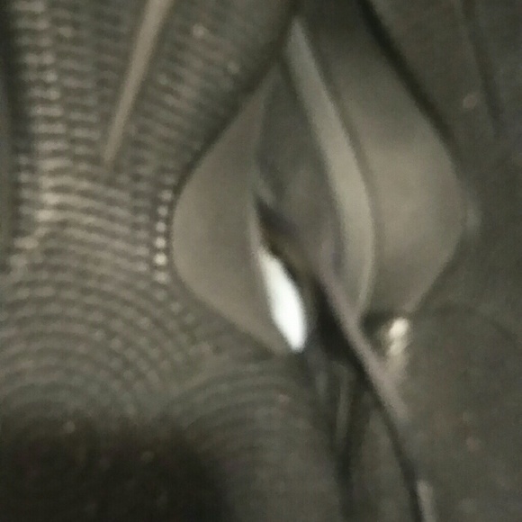 Shoes - Picture 3 of 4