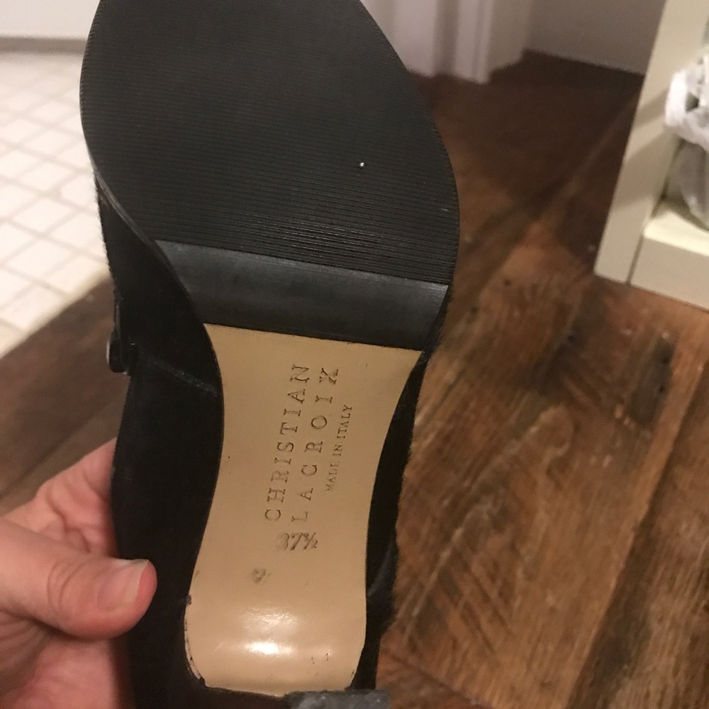 Black heel booties like new