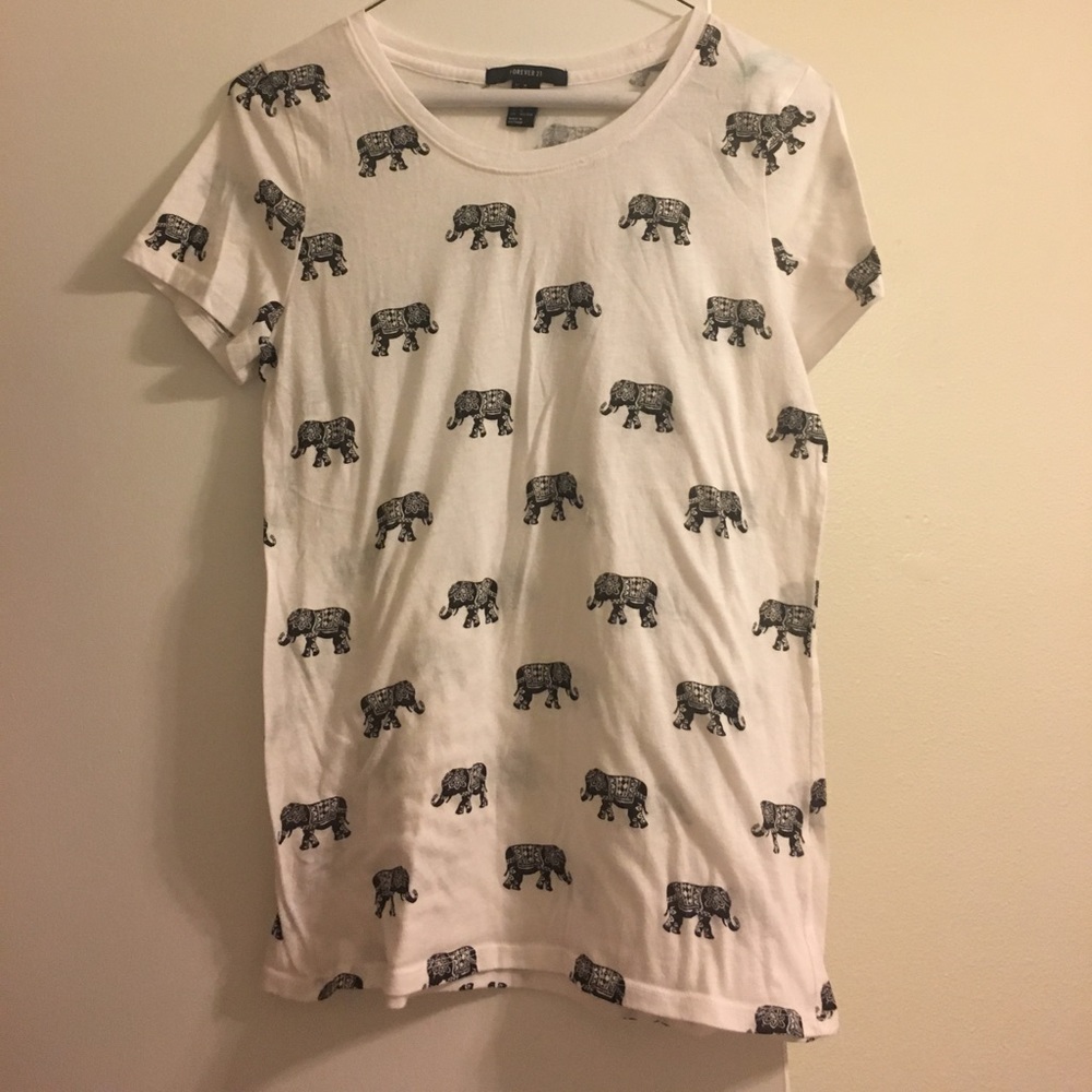 Forever 21 elephant t shirt