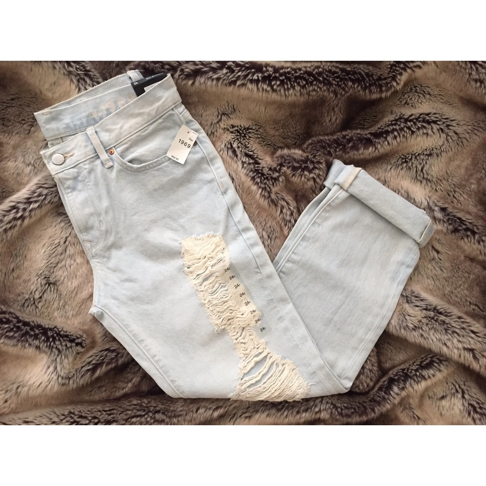 GAP Sexy Boyfriend Jeans