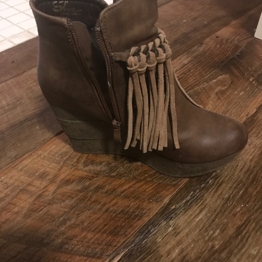 Fringe leather booties