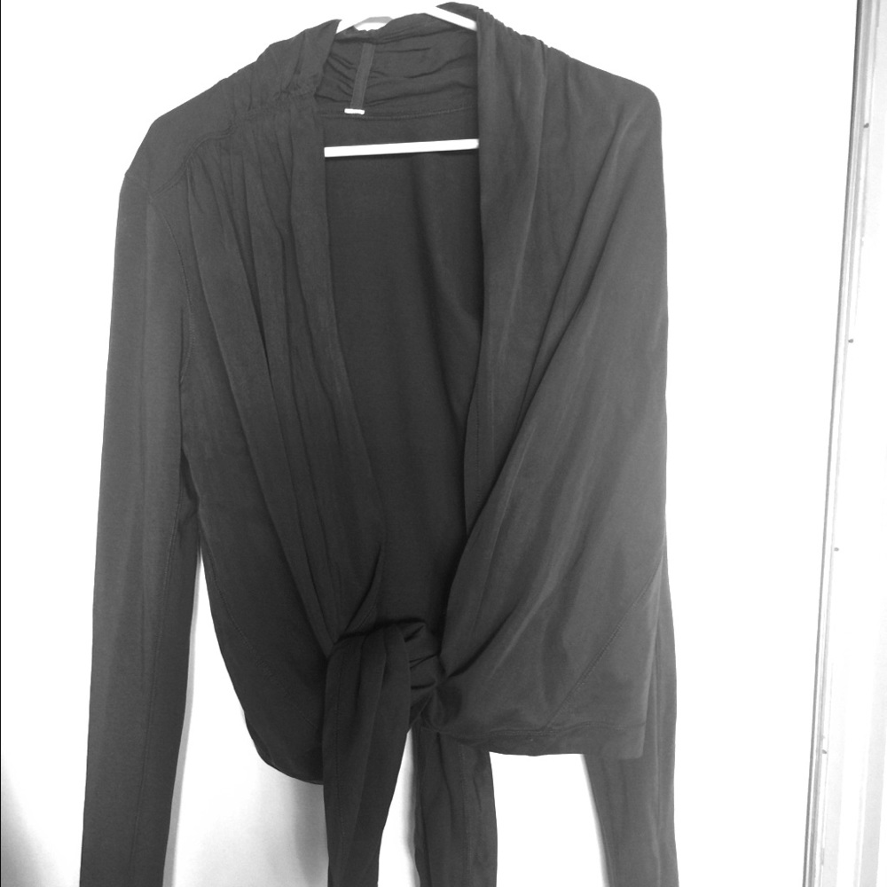 Lululemon wrap