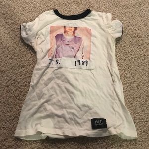 1989 taylor swift world tour t shirt