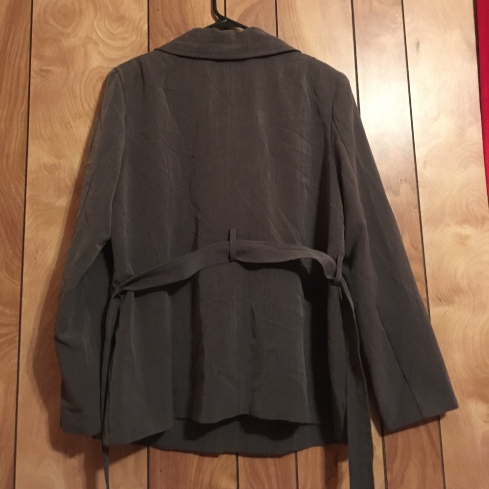 Gray Jacket - Picture 2 of 2