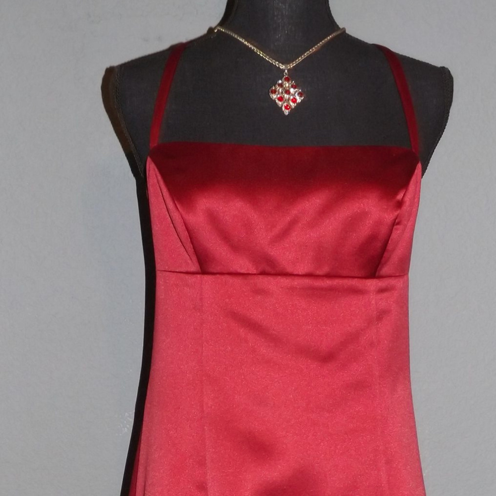 Nicole Miller Cross-Back Red Floor Length Gown