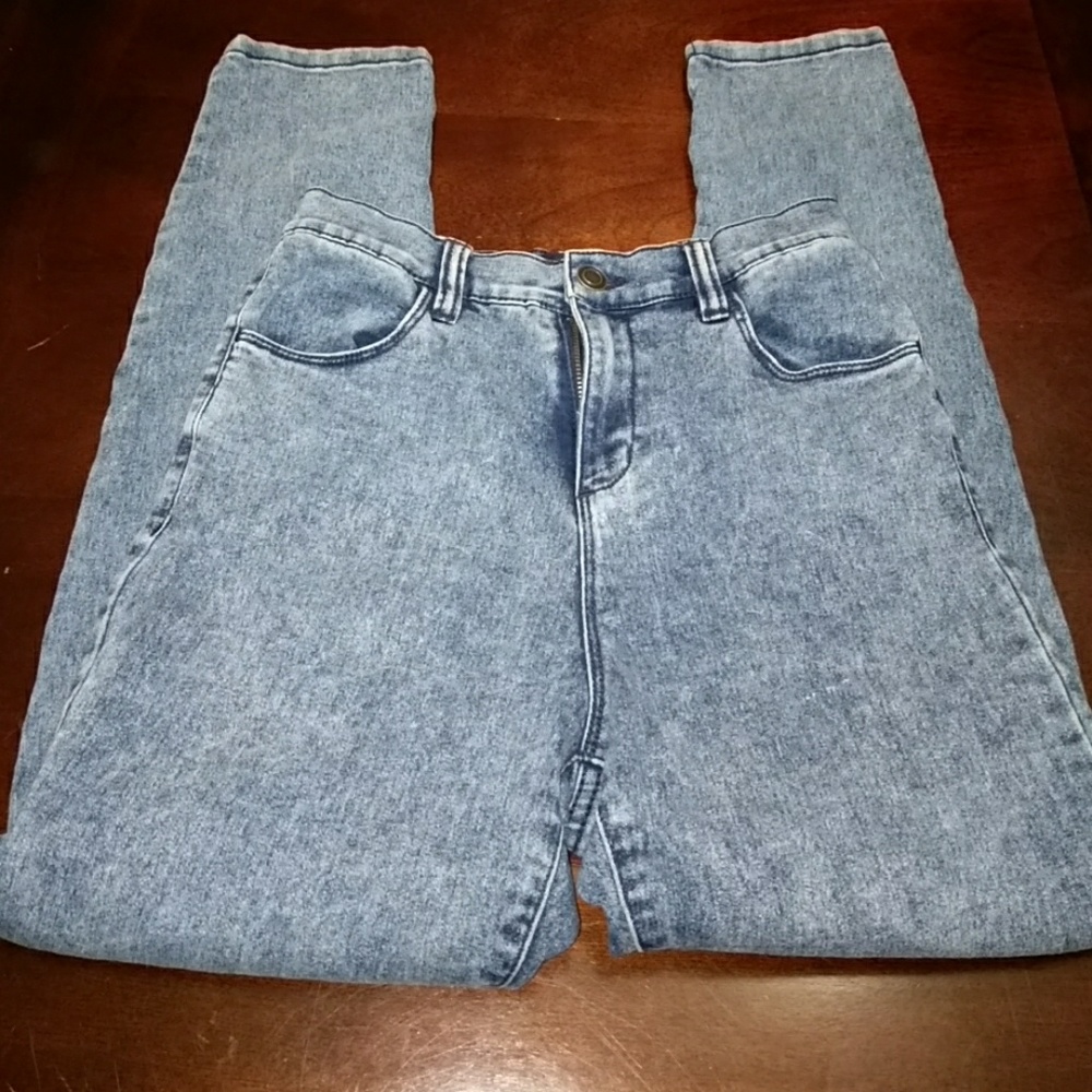 F21 Acid Wash Jeans