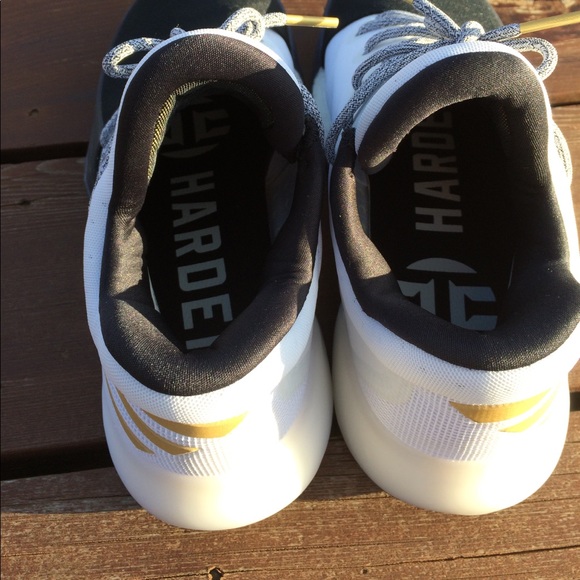 Sold - Picture 4 of 8