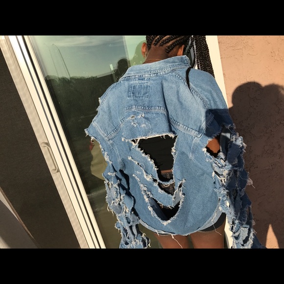 OVERSIZED rose boyfriend jacket 🌹 - Picture 3 of 4