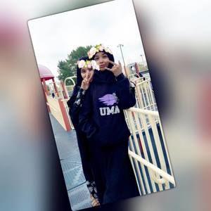 Meet your Posher, Suad