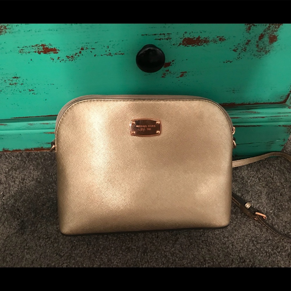 Micheal kors crossbody