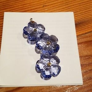 Swarovski Jewelry - Blue Swarovski Flower Pendant Swarovski Jewelry - Blue Swarovski Flower Pendant