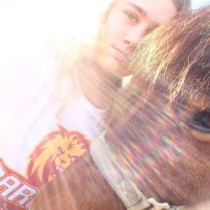 Meet your Posher, Sierra