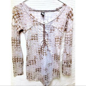 Women's XS Free People Light weight Henley