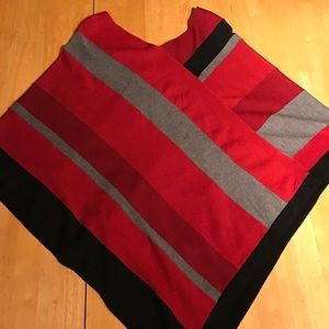 Great Condition Red Christmas Shawl
