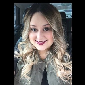 Meet your Posher, Liz