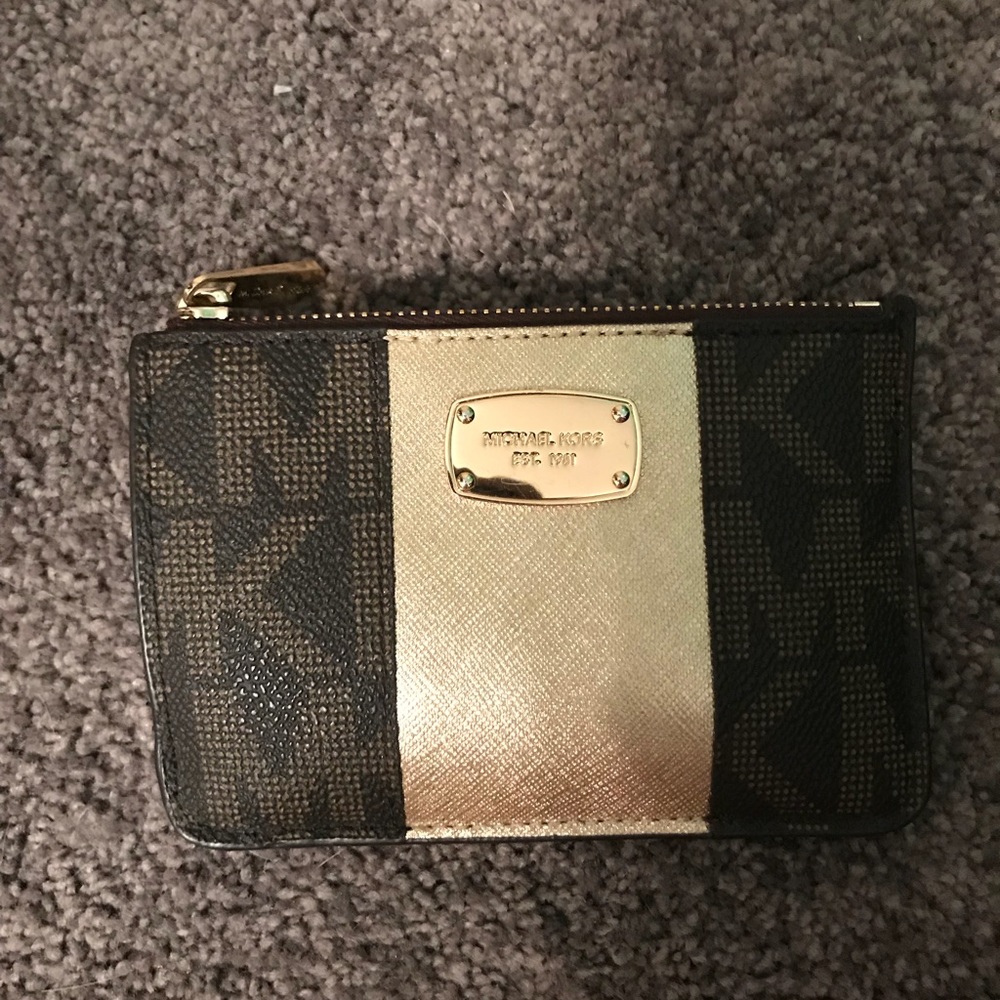 Micheal kors keychain wallet