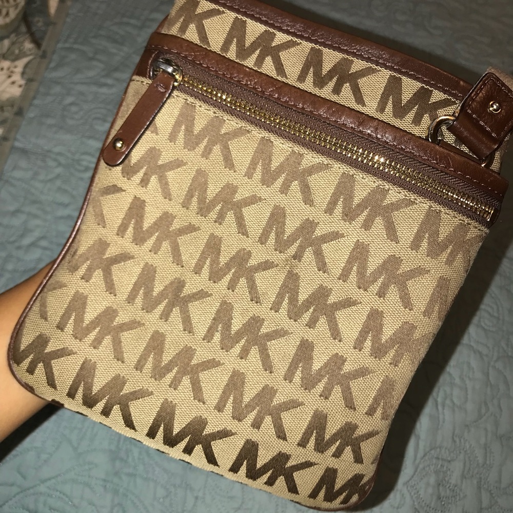 Michael Kors crossbody