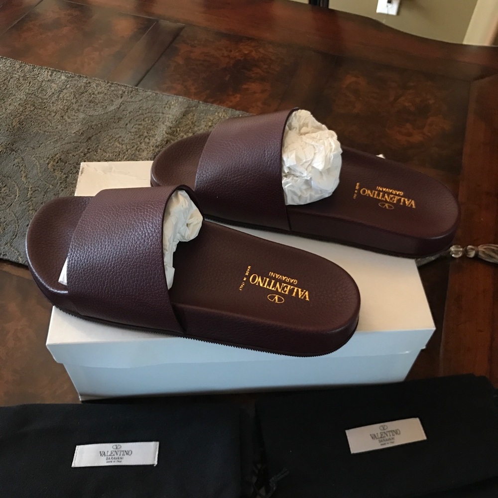 ‼️price firm‼️New Authentic Valentino Garavani