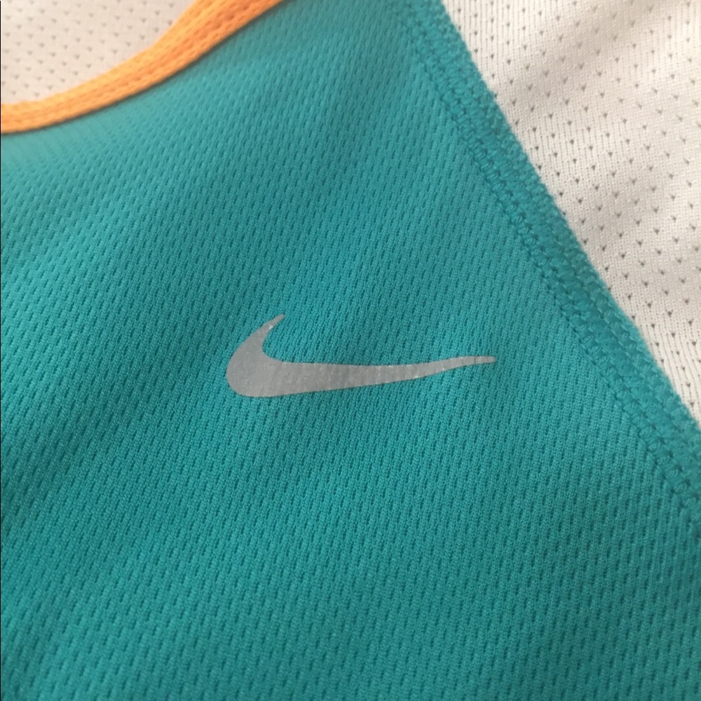 NIKE Razorback Workout Tank - Picture 2 of 6