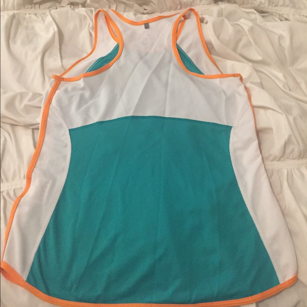 NIKE Razorback Workout Tank - Picture 4 of 6