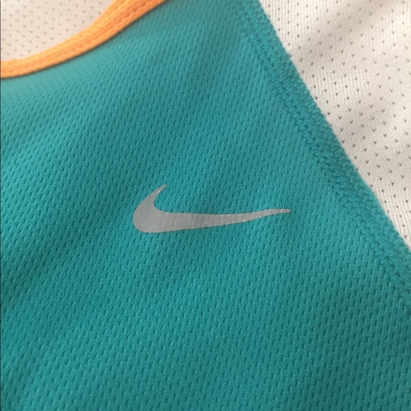 NIKE Razorback Workout Tank - Picture 2 of 6