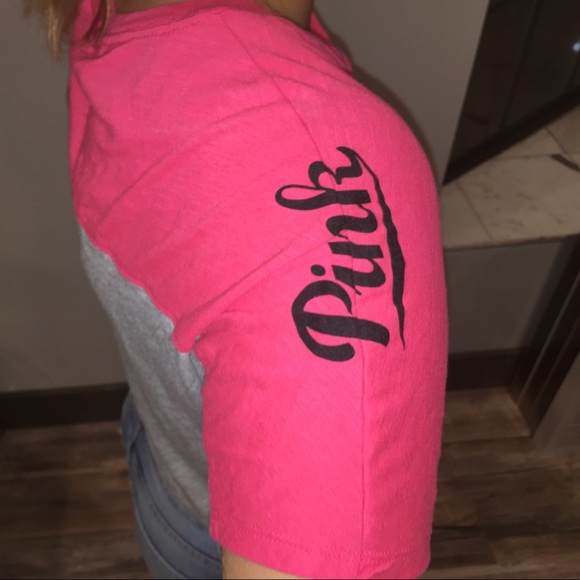 VS Pink T - Picture 3 of 4