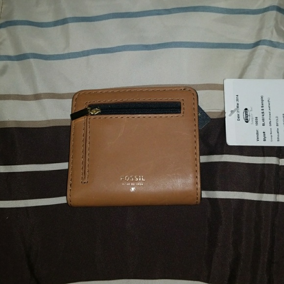 SOLD FOSSIL wallet - Picture 2 of 3