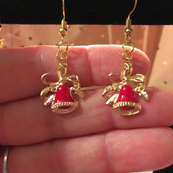 Your choice of Holiday earrings - Picture 6 of 8