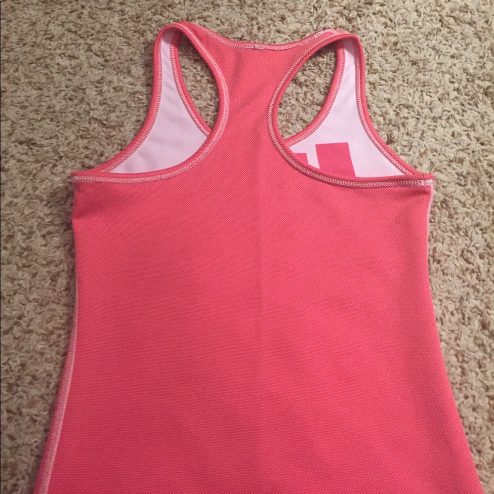 Reversible Razorback workout tank top - Picture 4 of 4