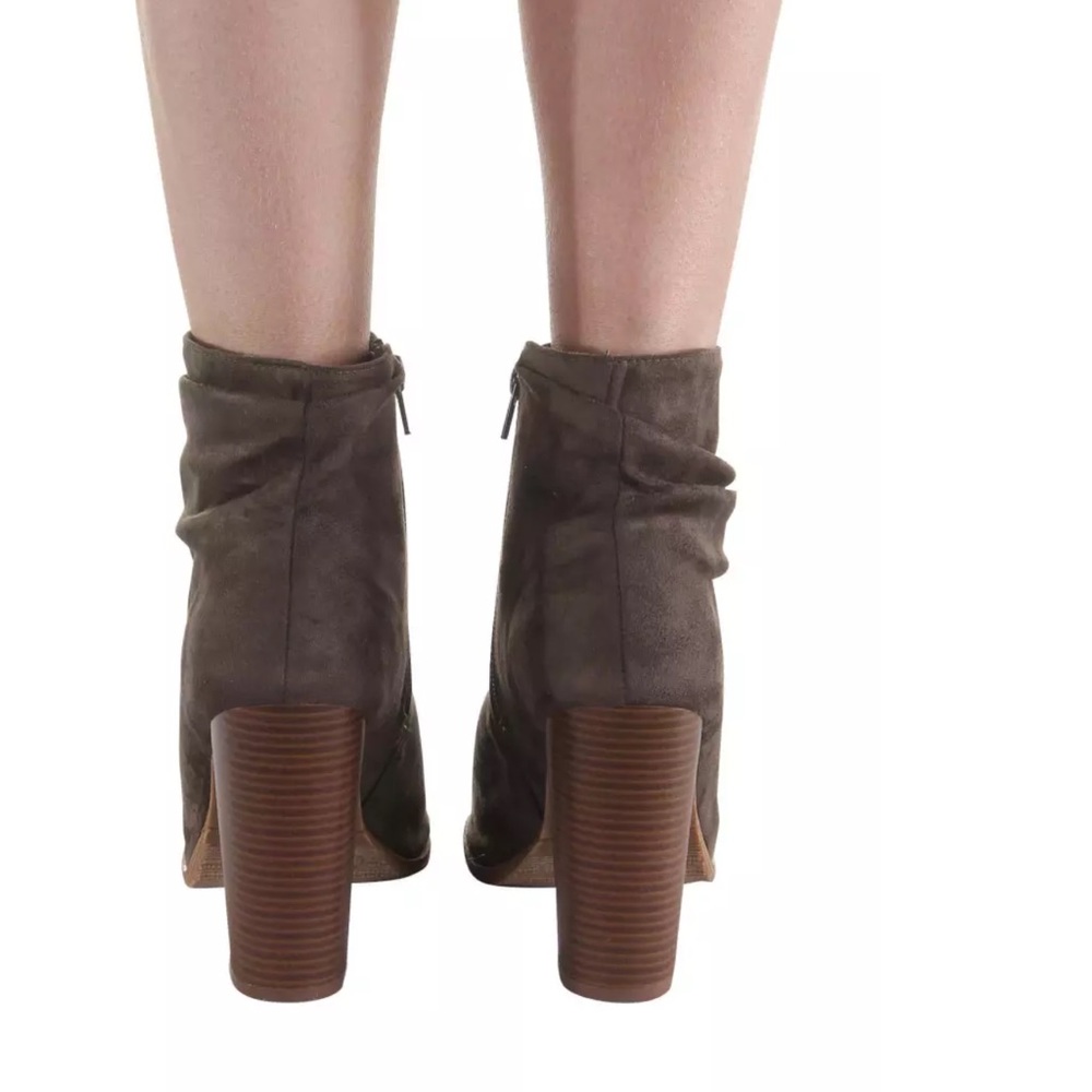 ❗️SALE❗️NIB Peep Toe Bootie - Picture 4 of 4