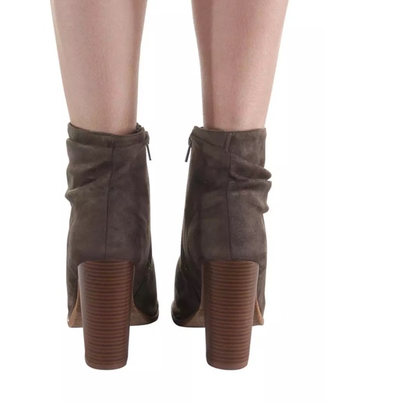 ❗️SALE❗️NIB  Peep Toe Bootie - Picture 4 of 4