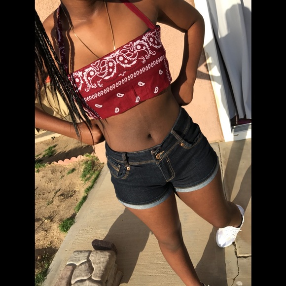 Bandanna inspired crop TOPS💎 - Picture 1 of 6