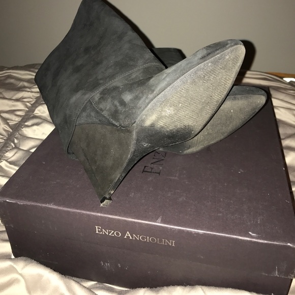 Enzo Angiolini Covered Heel Black Suede Bootie - Picture 4 of 4