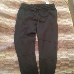 Forever 21 men's olive green sweatpants