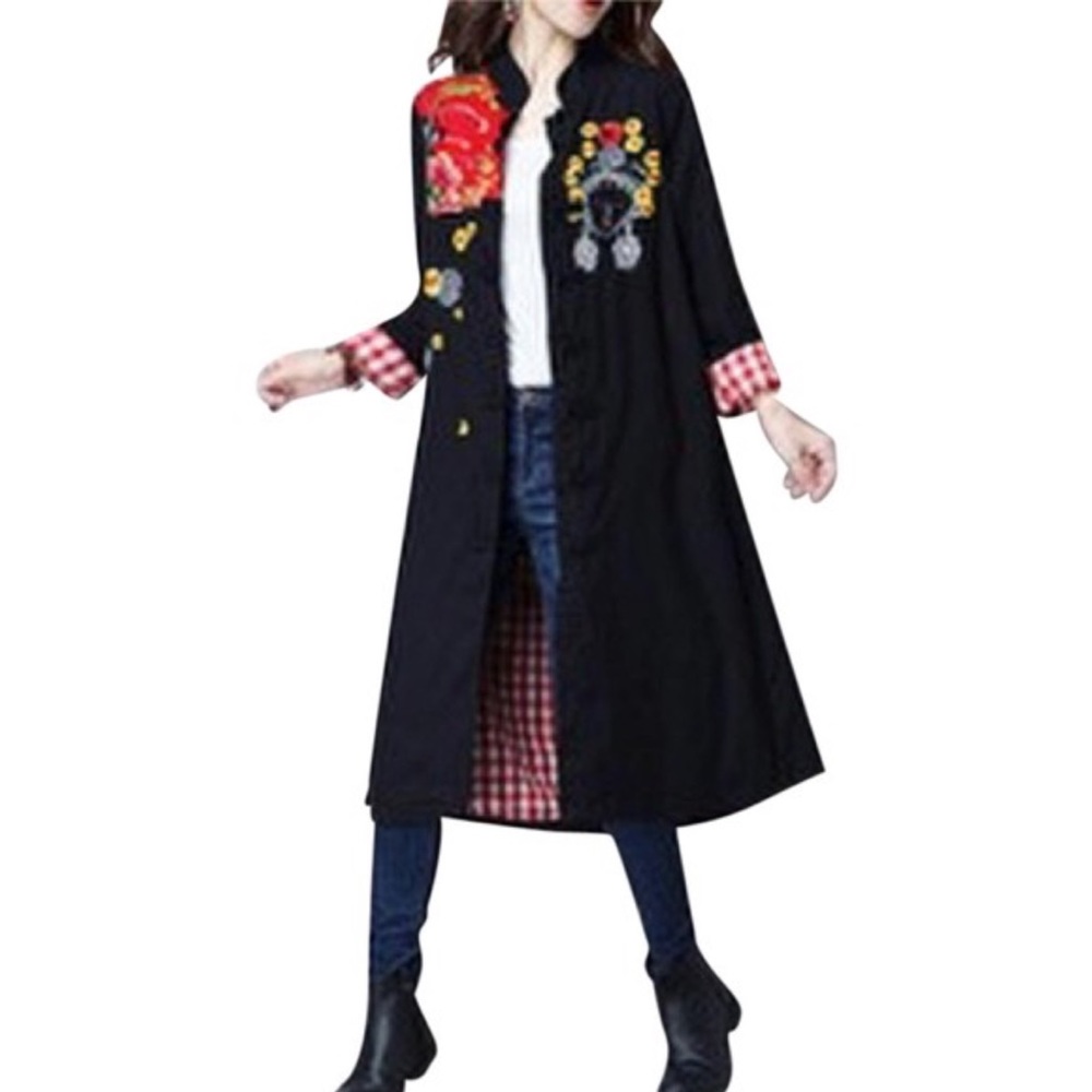 🚨Brand New🚨Unique Embroidered Black Trench Coat