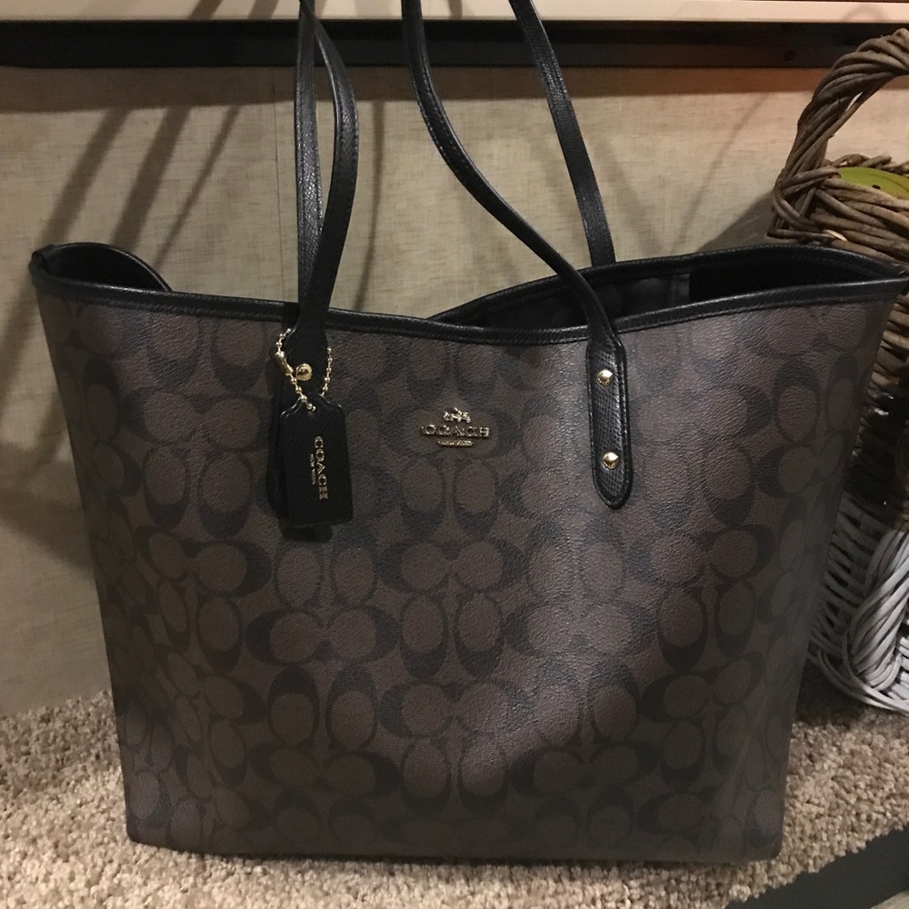Coach shoulder bag
