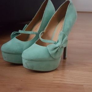 Light aqua worn twice