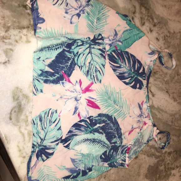 Beachy tank - Picture 2 of 3