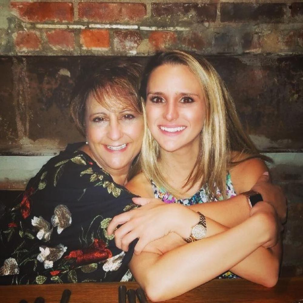 Meet your Posher, Courtney