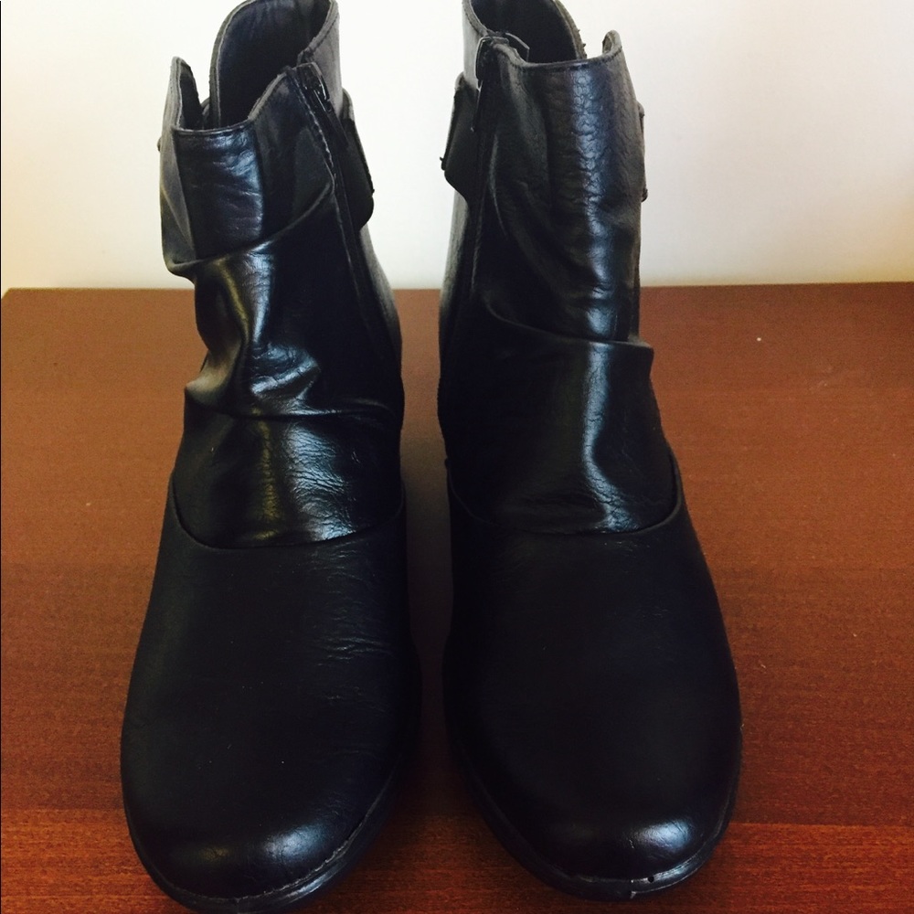Ankle boots