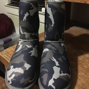 Ugg camo boots