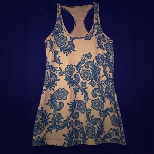 Lululemon work out tank.