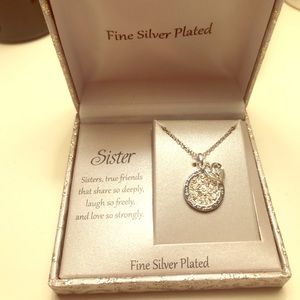 Sister necklace
